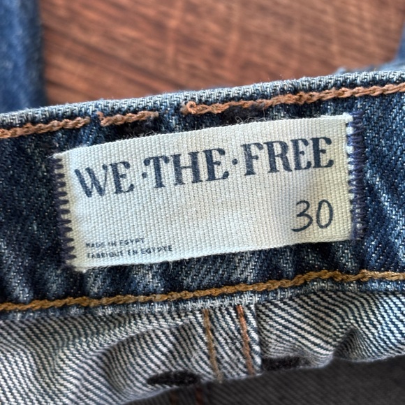 We The Free Good Luck Mid-Rise Barrel Jeans  - 30 - Picture 4 of 9